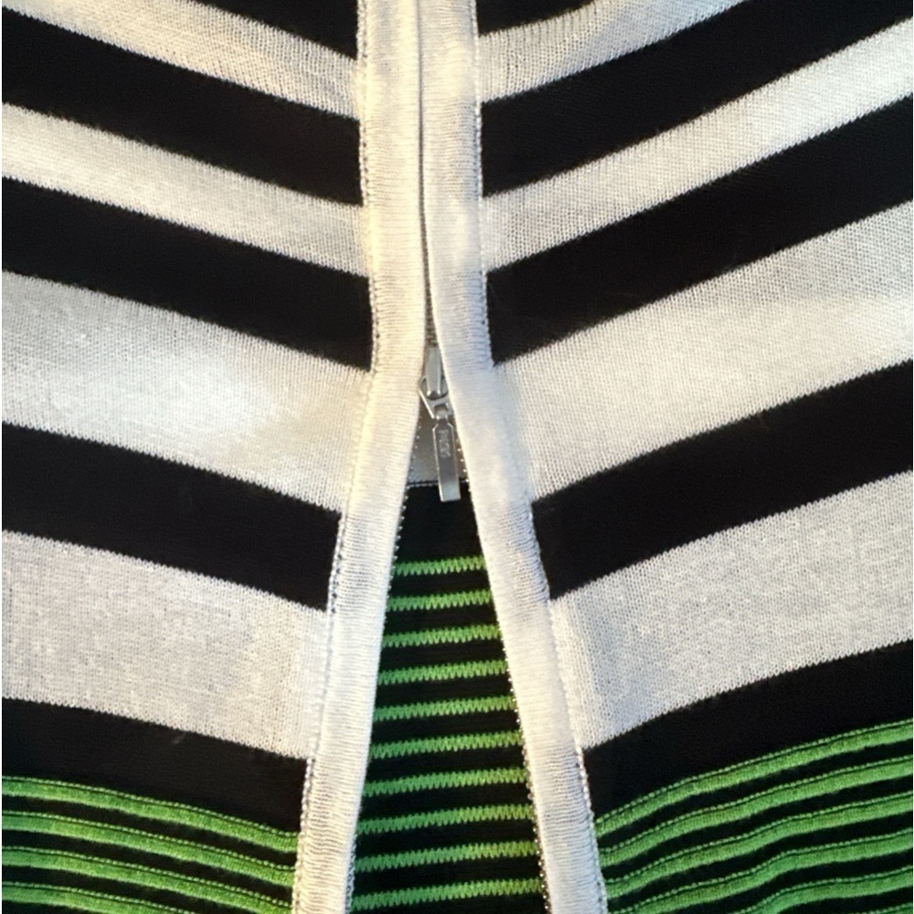 Peck & Peck Green Black Striped Scooped Neck Zip Back Lightweight Knit Top - Picture 4 of 6